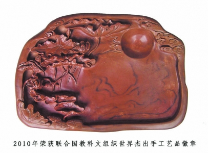 ������ɫ�� 2010���ٻ�����ܳ��ֹ���Ʒ���¡�.jpg