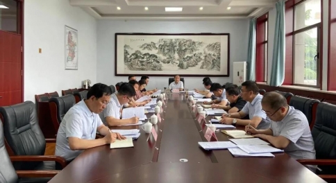 �����ί��ǡ���ίȫ����ĸ�ίԱ�����������������ٿ�ʮ�Ľ���ίȫ����ĸ�ίԱ.jpg