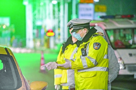 122420ʱշվý񾯶ԽϽĳ˼顣.jpg