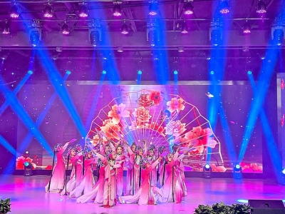�κ�������Сѧ��Ϸ���ʵ����ȡ�.jpg