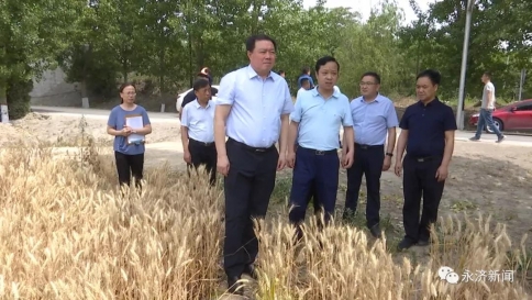 ��ί�������ȫ��������ͷ����Ŀ����һ�ߣ����С����ġ������������ص���Ŀ�����ƽ����.jpg