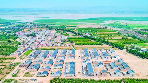 �������ٺ�����ǰ�壬���ڽ����е���ɫ���.jpg